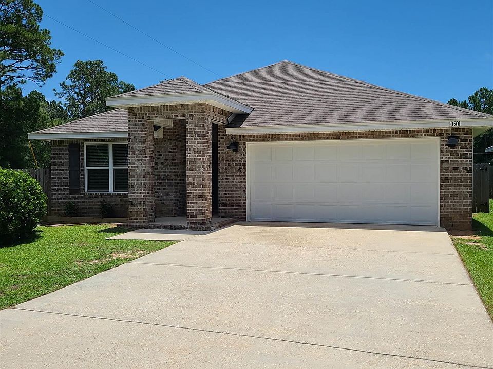 1st image of 10501 Queens Gate Cir