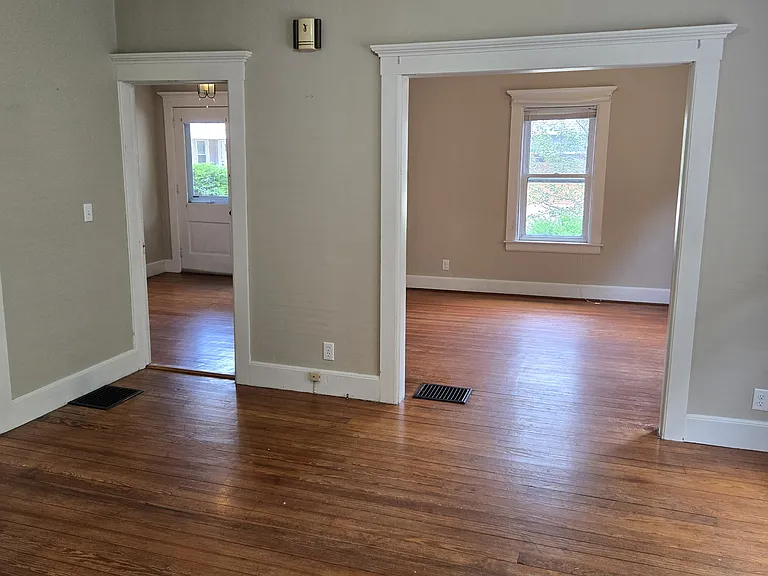 36 Woodbine Ave #34 — Photo 10