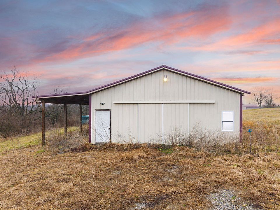 1st image of 433 Lake View Rd