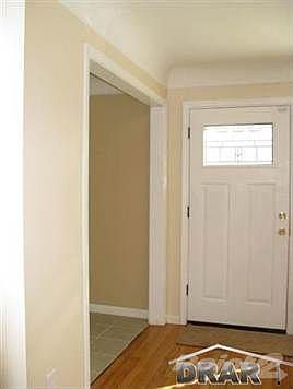 5th image of 2282 Rose Ave
