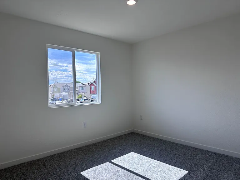 7760 Forestdale Way — Photo 12