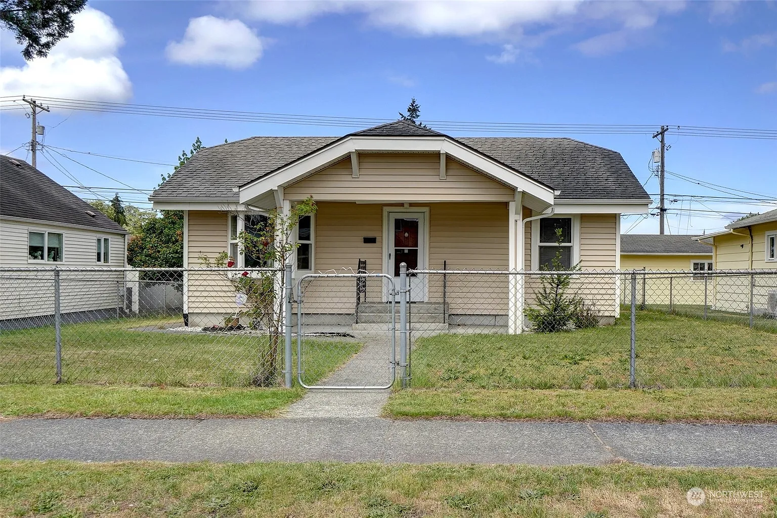6626 S Oakes Street photo 1