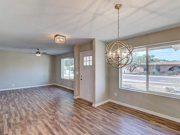 4th image of 3832 E Sunnyside Dr