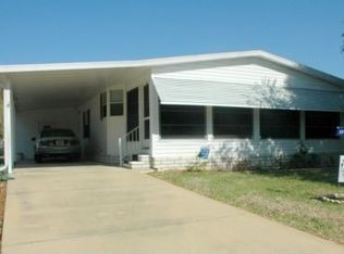 99 Buccaneer Dr, Leesburg, FL 34788