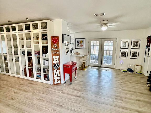 4th image of 708 Spencer Dr