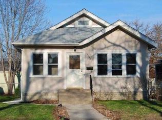 3853 25th Ave S, Minneapolis, MN 55406
