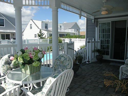 3rd image of 32 Valmar Ct