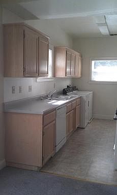4th image of 600 11th St APT 1