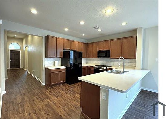 3rd image of 21019 Blackstone Villa Ln