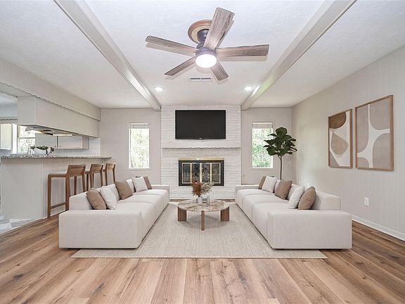 5th image of 96 Panorama Dr