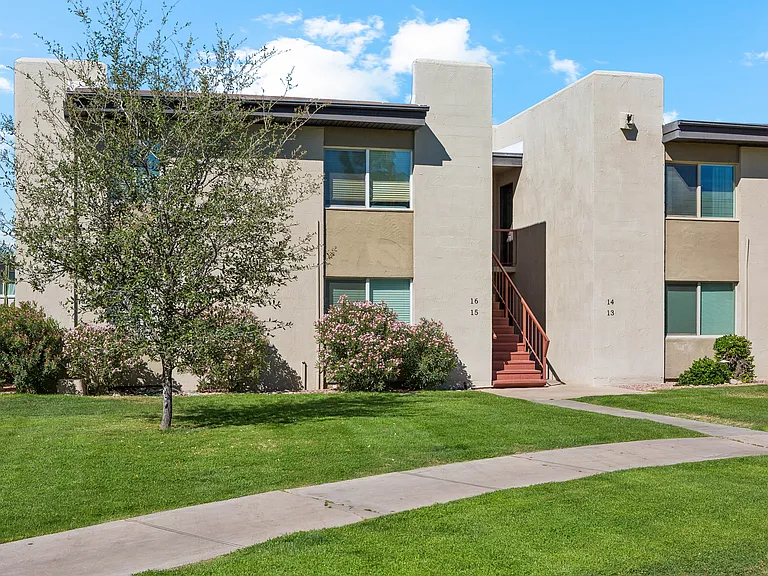 4201 E Camelback Rd #14 — Photo 10