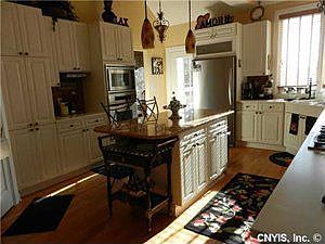 5th image of 6101 Carnegie Dr