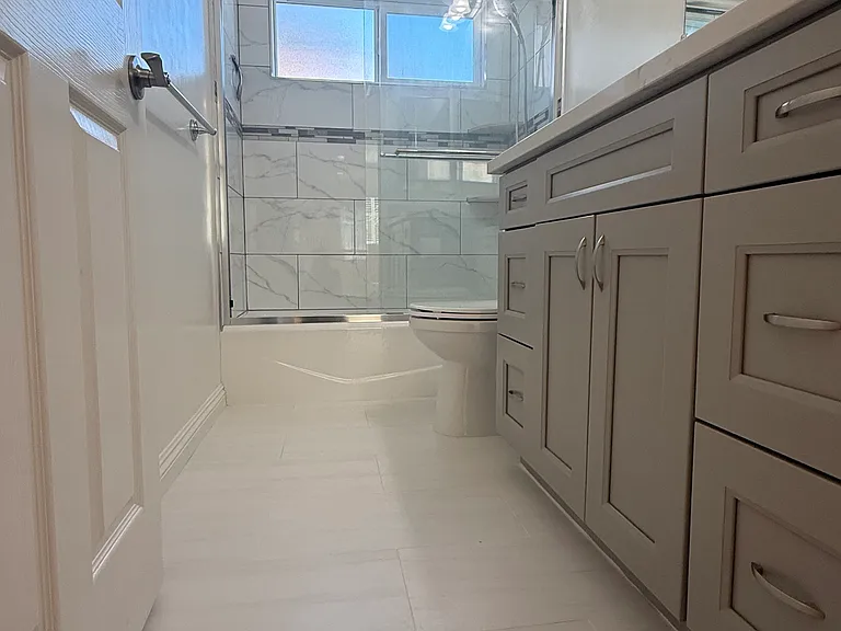3242 Charlotte Ave — Photo 6