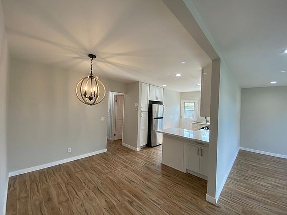 Looking into dining room from front room