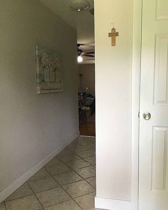 1st image of 214 Doxbury Ln