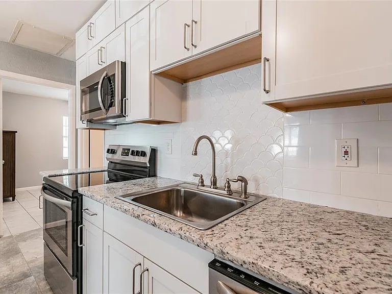 3611 W Anderson Ave — Photo 34