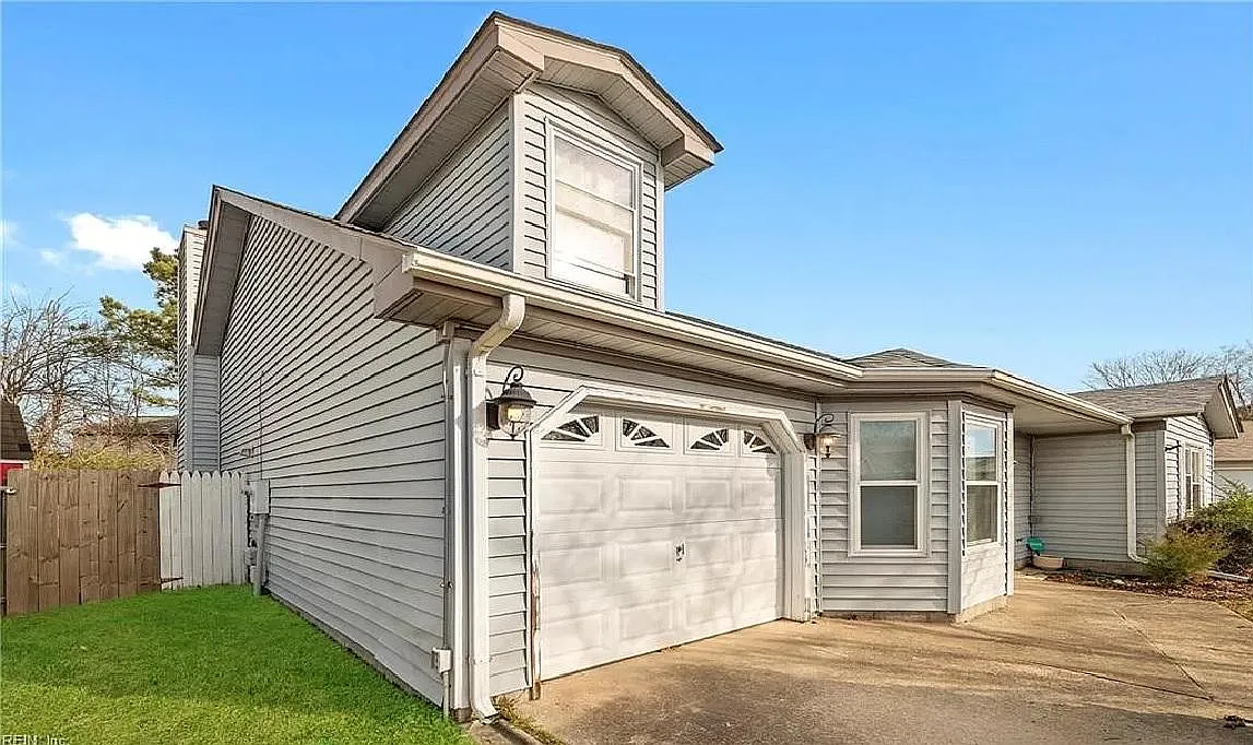1133 Highcliff Ct — Photo 2