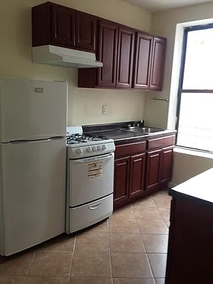 Rented by Landmine Realty LLC | media 8