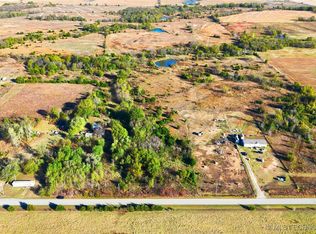 Cedar Rd, Henryetta, OK 74437