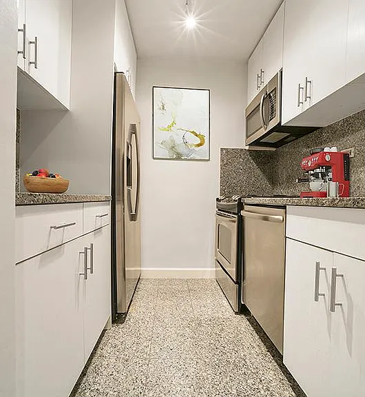 1385 York Ave #5J — Photo 4