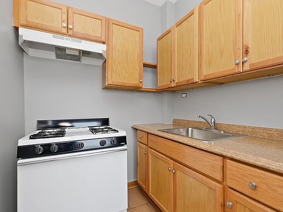 5th image of 6314-16 S Troy St #6314-407