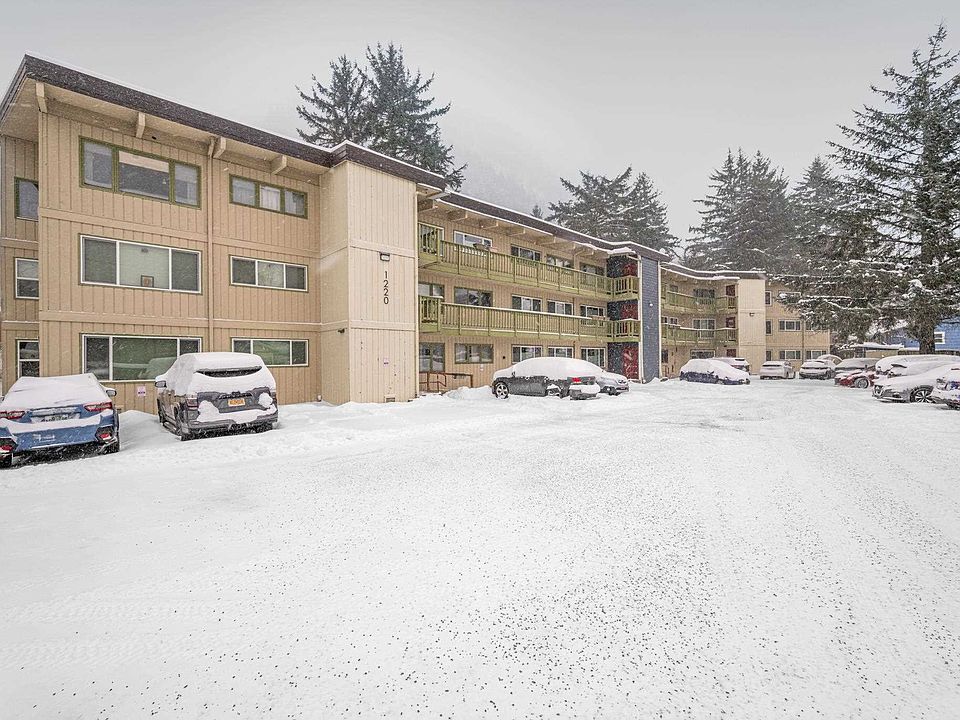 1st image of 1220 Glacier Ave