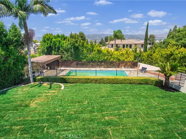 1001 W Las Palmas Dr, Fullerton, CA 92835