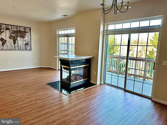 2nd image of 1826 Cedar Cove Way #201