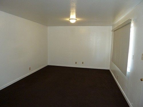 3rd image of 131 S 3rd St