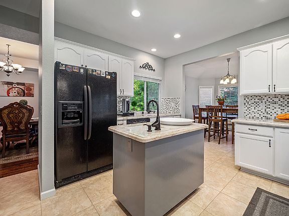 5th image of 1326 Cromwell Ct