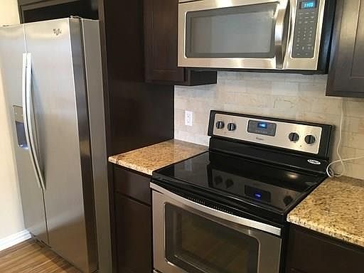 3rd image of 310 N Chestnut St Unit 3