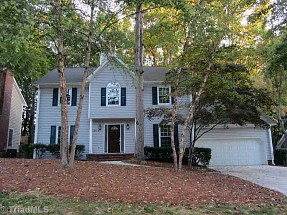 1st image of 2606 Beaconwood Dr
