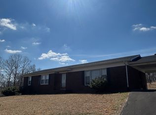 1934 Center Point Rd, Tompkinsville, KY 42167