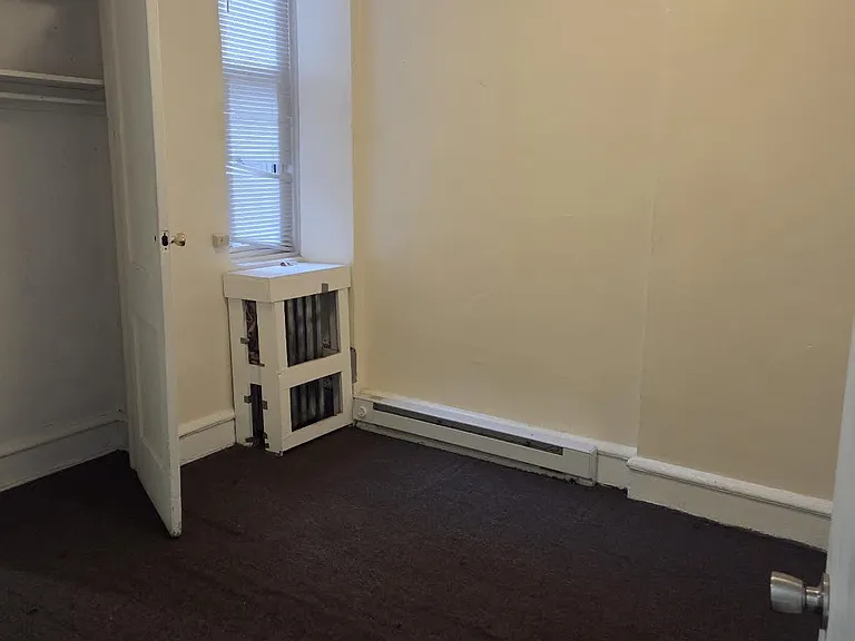 4104 Maple Ave #2 — Photo 3