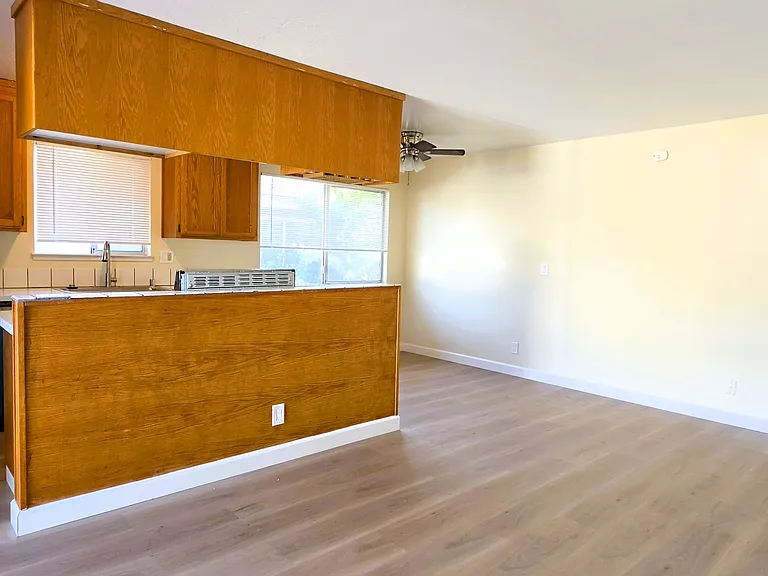 779 Warring Dr #4 — Photo 3