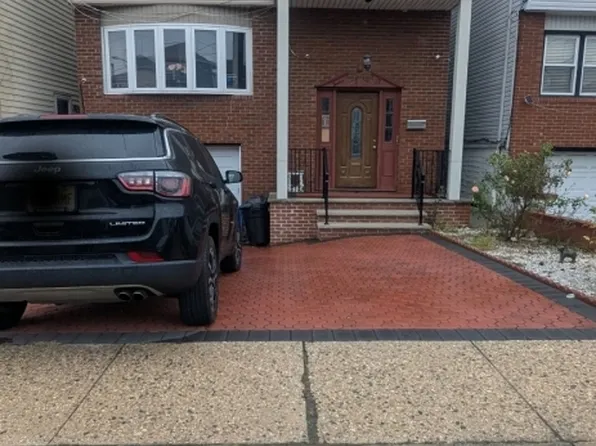 12 Colonial Dr Floor 2, Bayonne, NJ 07002