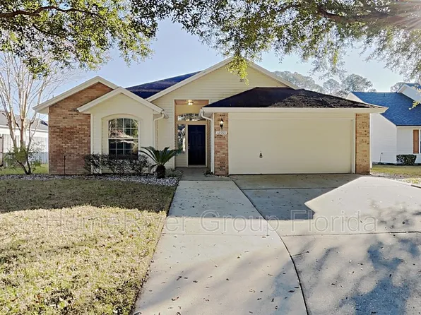 12765 Guernsey St, Jacksonville, FL 32226