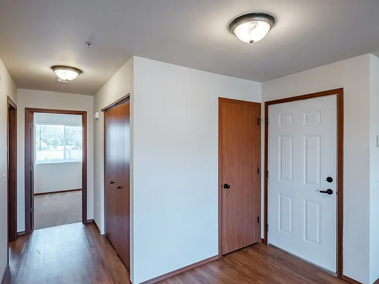 Newcastle Place Apartments — Photo 23