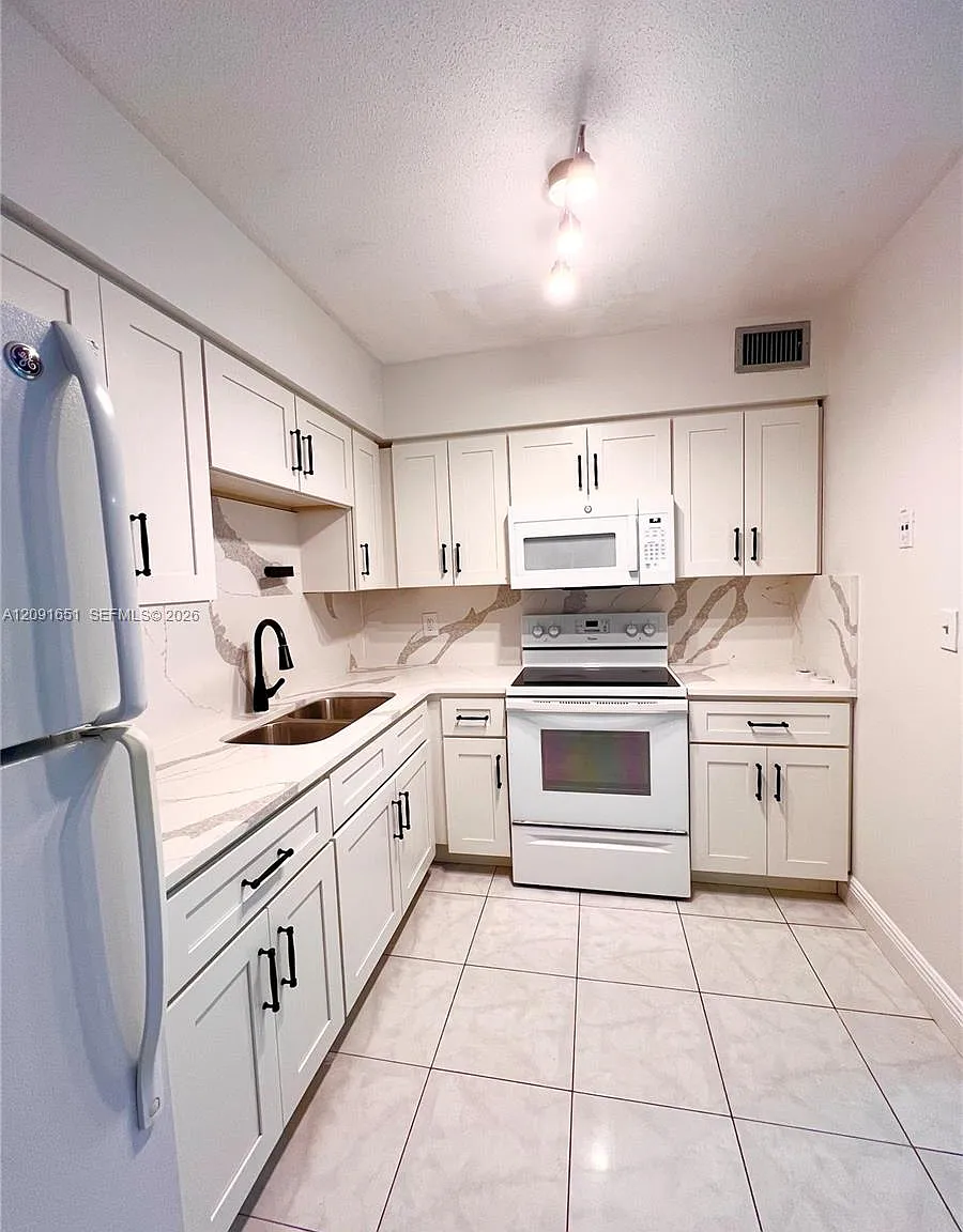 Boca Cerro Condo — Photo 2