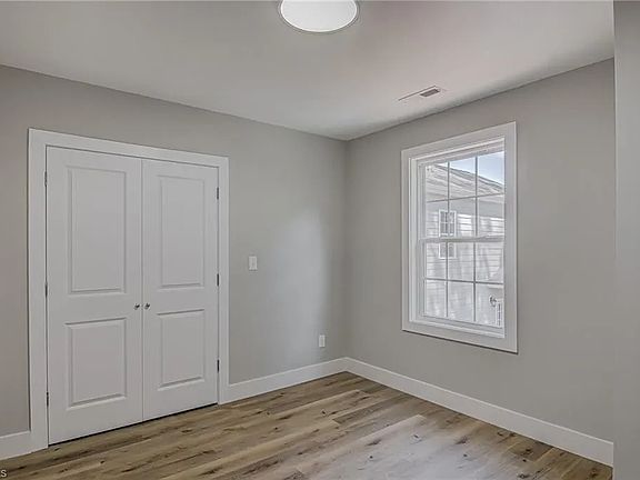 5th image of 126 Adams St