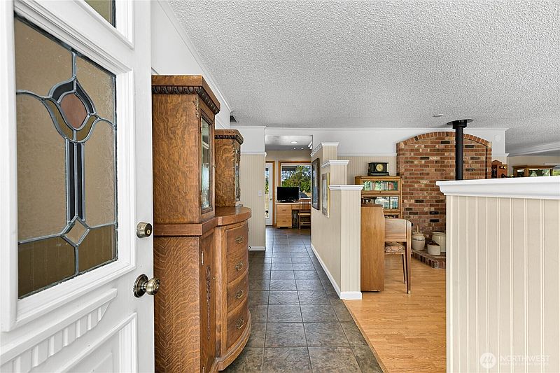 5th image of 3942 Brown Road