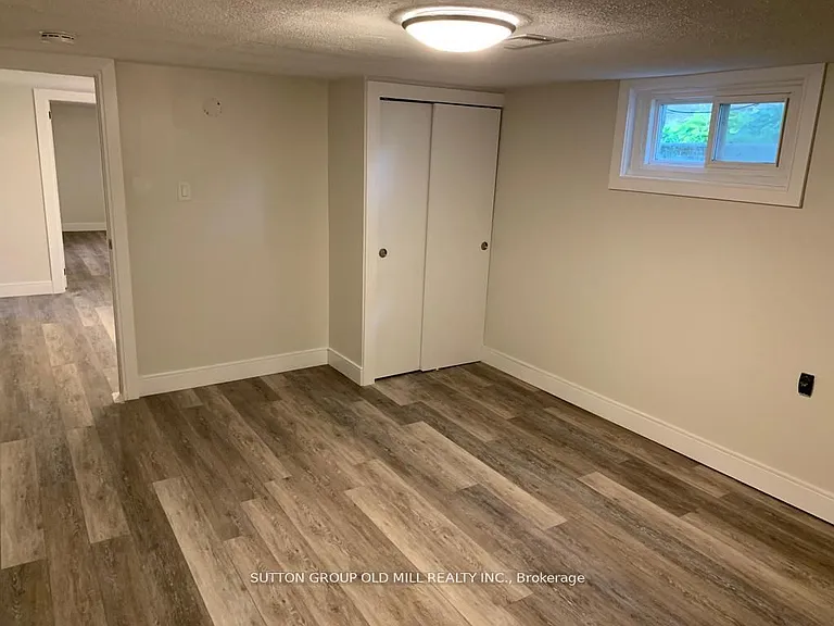 251 Erb St E #BASEMENT — Photo 8