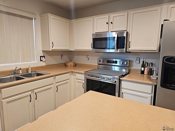 5th image of 6530 S 44th Ave