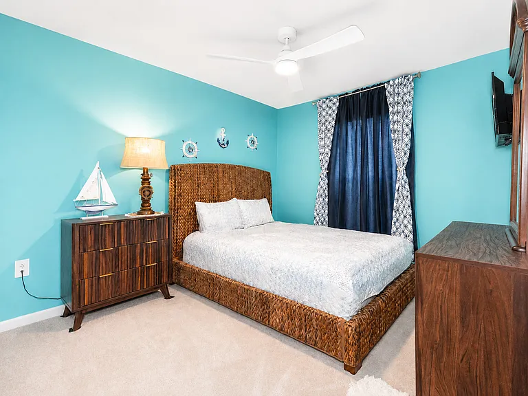 2450 McKinley Dr — Photo 12