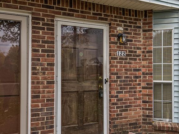 2nd image of 122 Beech Forge Dr