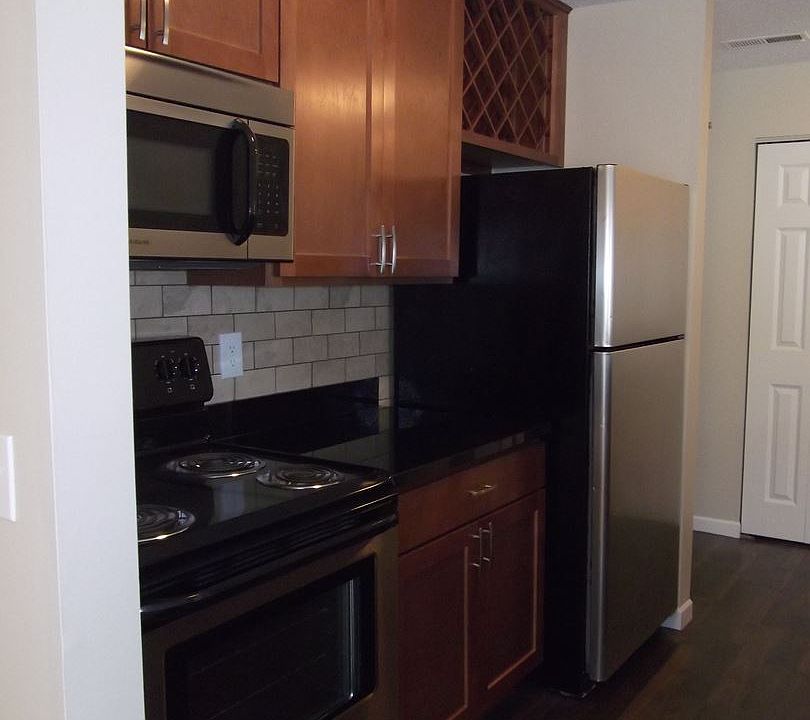 2nd image of 5988 Chasewood Pkwy APT 208