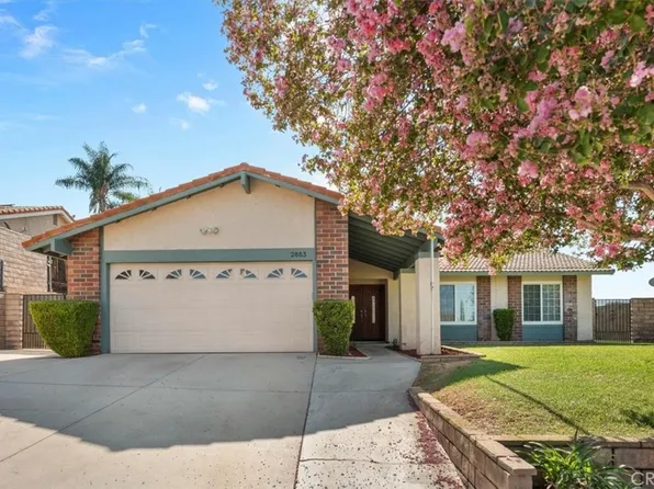 2883 Overland Ct, Highland, CA 92346