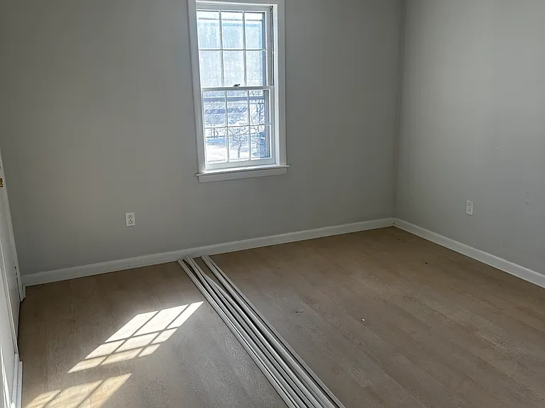 43 Front St #2 — Photo 2