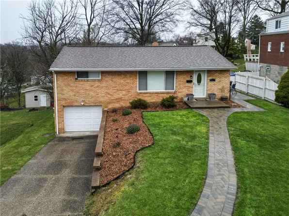 2100 Superior St, Bethel Park, PA 15102