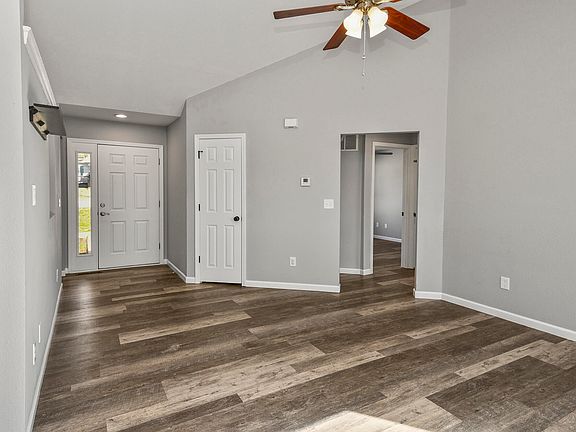 5th image of 146 Stacy Street